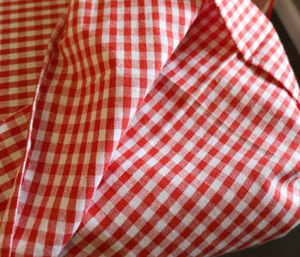 Red & White Gingham Tablecloth