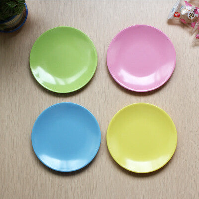 Plastic Picnic Plates (Set of 4)